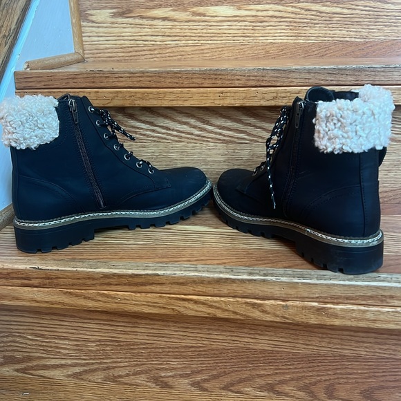Sherpa Ankle Boots - Picture 7 of 8